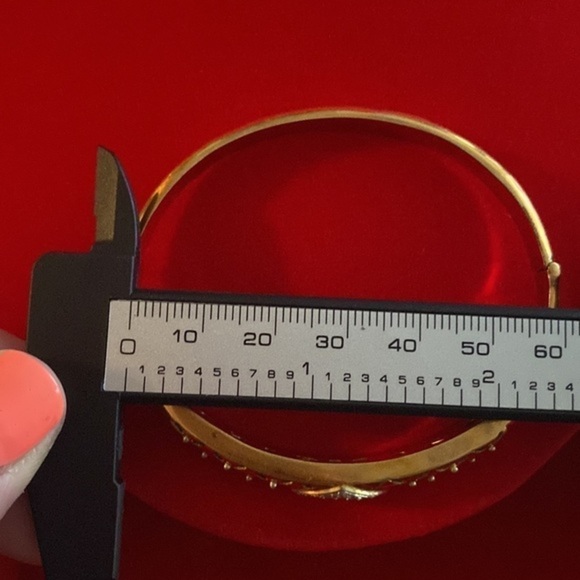 Gold bangle Bracelets gorgeous detailed work solid yellow gold with zirconium - Picture 14 of 14